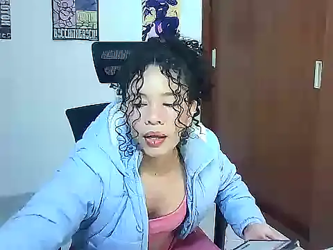 Gigi Scott  online show from 12-22-25, 01:50