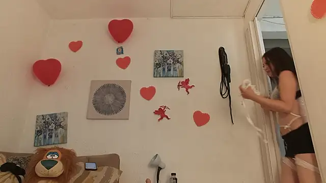 CarolineAikos online show from 02-13-26, 01:00