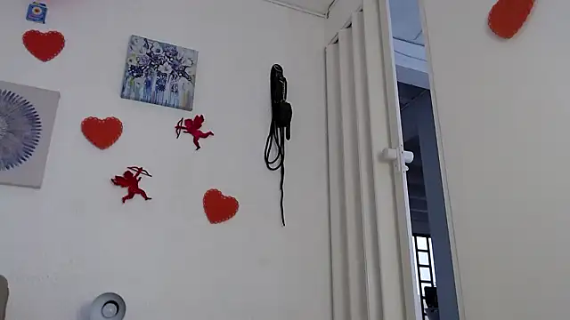 CarolineAikos online show from 02-19-26, 12:13