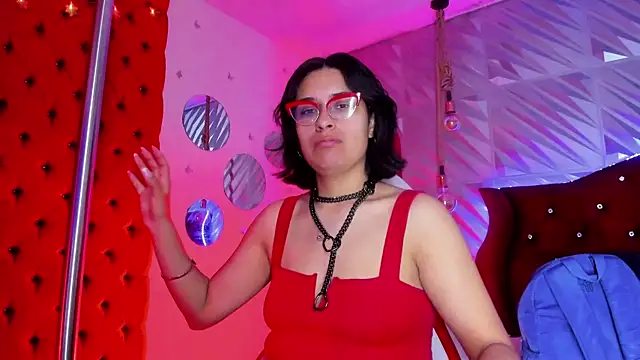Roxanne Han online show from 05-27-26, 12:23