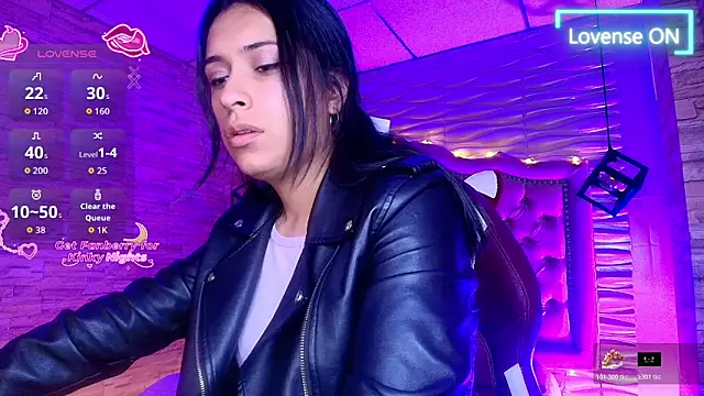 Roxanne Han online show from 11-20-25, 11:44