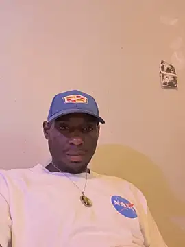 DiabloDicc74 online show from 10-25-25, 05:57