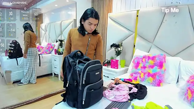 SweetKata  online show from 12-14-25, 11:49