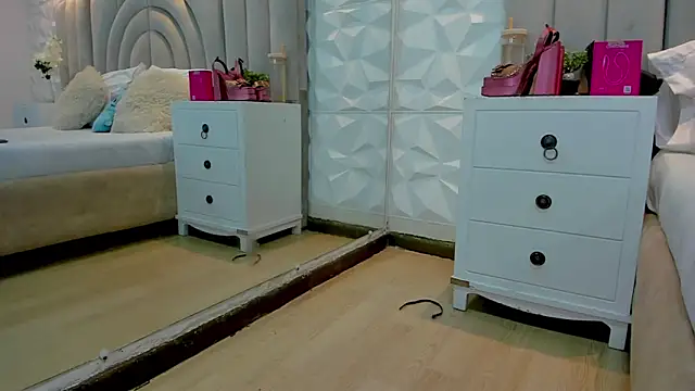 SweetKata  online show from 04-14-26, 07:08