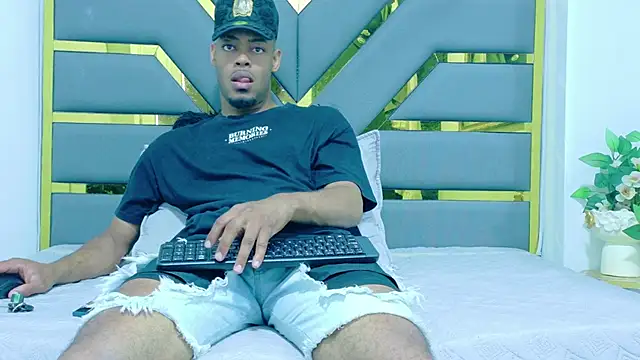 Neytanmalcon online show from 11-22-25, 09:02