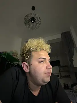 Michael222004 online show from 04-22-26, 10:38