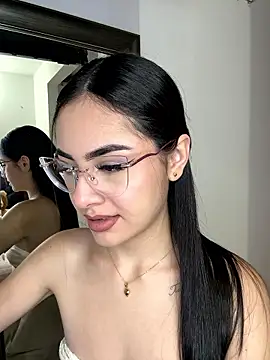 IslaCole online show from 01-09-26, 12:17