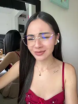 IslaCole online show from 11-18-25, 08:56