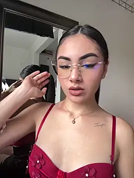 IslaCole online show from 02-03-26, 07:30