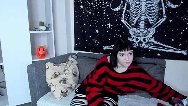 KandiStonelake online show from 10-31-25, 06:04