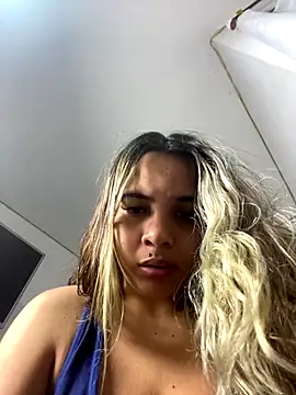 sofia montclair online show from 11-17-25, 05:22