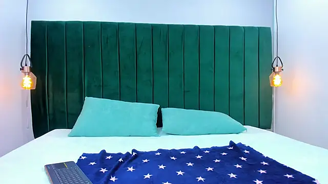 Melody Horney online show from 11-26-25, 08:31