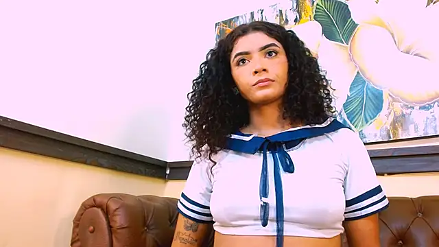 Emma Kiut  online show from 11-19-25, 07:25