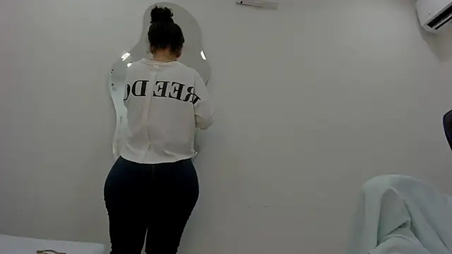 agata18  online show from 07-18-26, 07:22