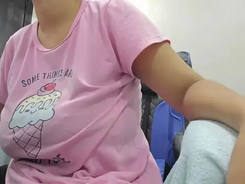 agata18  online show from 02-12-26, 12:49