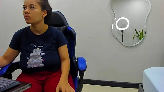 agata18  online show from 01-08-26, 12:55