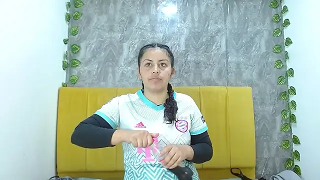 amara leoncm online show from 11-09-25, 03:32