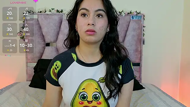 Snapshot of Iris_mandarinne chatting on 10-27-25, 07:59 Iris mandarinne online show from 10-27-25, 07:59