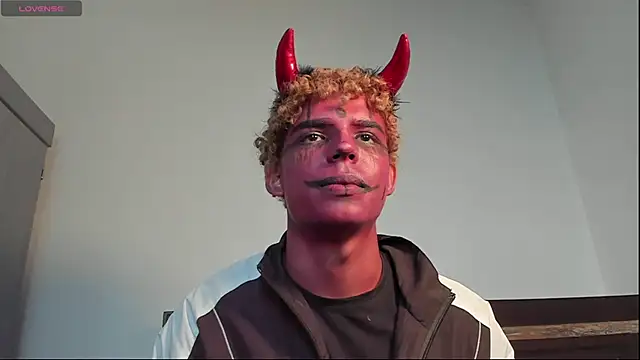 Daark Eros online show from 10-29-25, 09:47