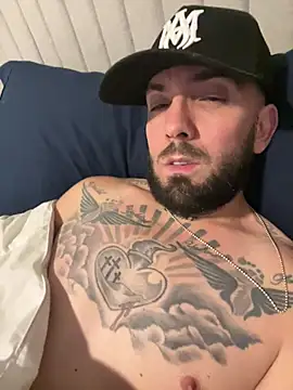 Snapshot of Jamall27 chatting on 02-04-26, 01:06 Jamall27 online show from 02-04-26, 01:06