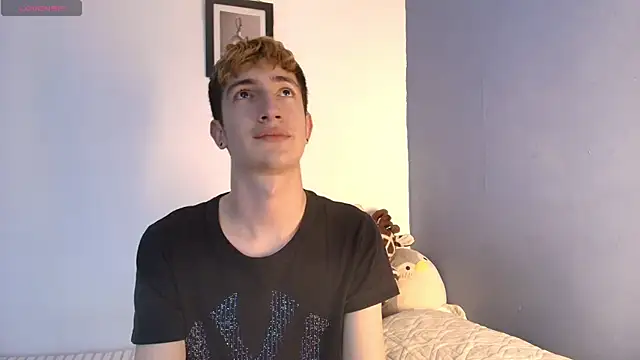 Snapshot of Erick_Taylor3 chatting on 07-14-26, 08:15 Erick Taylor3 online show from 07-14-26, 08:15