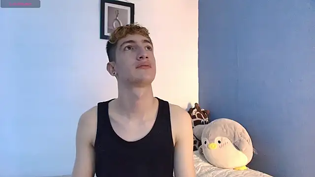 Snapshot of Erick_Taylor3 chatting on 06-18-26, 07:52 Erick Taylor3 online show from 06-18-26, 07:52