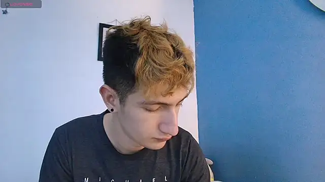 Snapshot of Erick_Taylor3 chatting on 06-27-26, 08:37 Erick Taylor3 online show from 06-27-26, 08:37