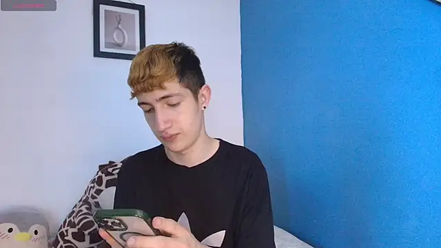 Snapshot of Erick_Taylor3 chatting on 07-10-26, 08:09 Erick Taylor3 online show from 07-10-26, 08:09