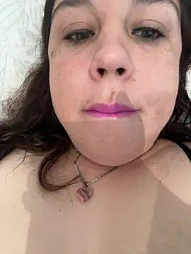 Rheetnena1 online show from 01-13-26, 01:37