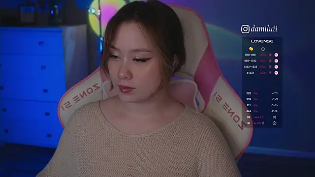 damilui online show from 11-10-25, 07:08