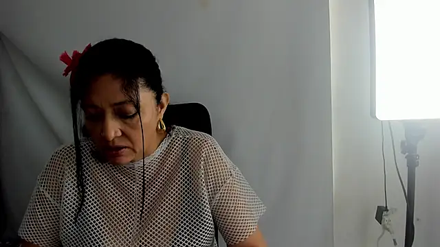 tatis sofia online show from 02-04-26, 01:28