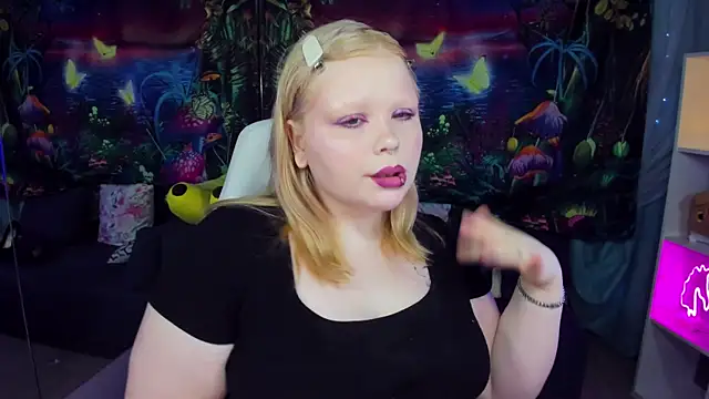 LottieReed online show from 05-28-26, 09:06