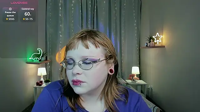 LottieReed online show from 10-31-25, 05:09