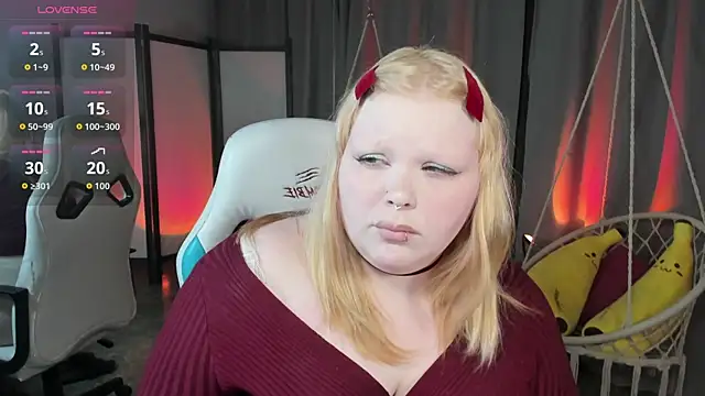 LottieReed online show from 05-10-26, 09:13