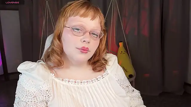 LottieReed online show from 02-12-26, 06:18