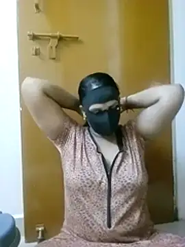 tamilammu1431 online show from 12-18-25, 05:17