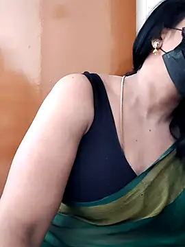 Snapshot of tamilammu1431 chatting on 06-28-26, 05:03 tamilammu1431 online show from 06-28-26, 05:03