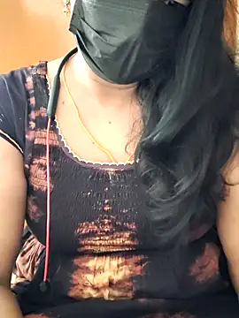 Snapshot of tamilammu1431 chatting on 07-19-26, 02:31 tamilammu1431 online show from 07-19-26, 02:31