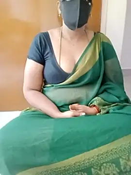 Snapshot of tamilammu1431 chatting on 02-07-26, 06:21 tamilammu1431 online show from 02-07-26, 06:21