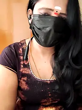 Snapshot of tamilammu1431 chatting on 06-14-26, 04:57 tamilammu1431 online show from 06-14-26, 04:57