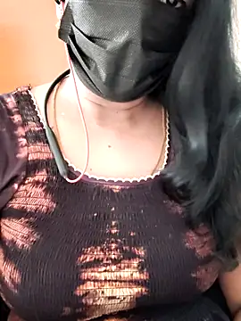 Snapshot of tamilammu1431 chatting on 06-11-26, 10:45 tamilammu1431 online show from 06-11-26, 10:45