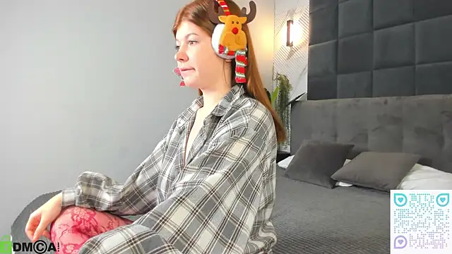 Nika Jonson online show from 12-22-25, 08:03