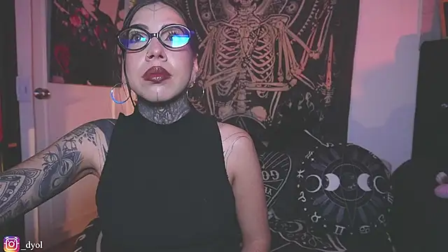 Dalia Vorhees online show from 01-17-26, 02:04