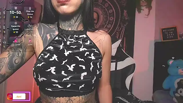 Dalia Vorhees online show from 11-29-25, 01:17