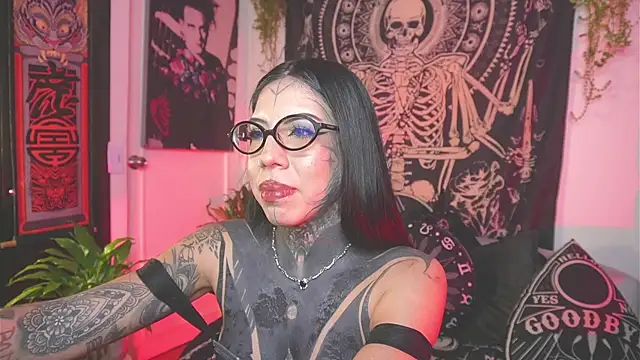 Dalia Vorhees online show from 05-20-26, 01:24