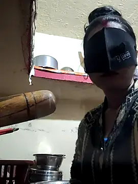 Pyaar Ki Pooja online show from 11-27-25, 04:24