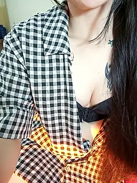 Cherry Le02 online show from 11-13-25, 04:33