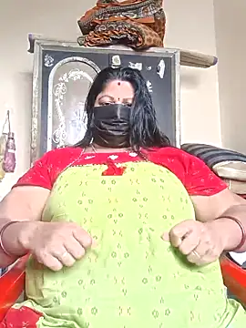 sreemamitha9 online show from 12-19-25, 08:06