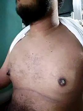 Snapshot of Xander_bear chatting on 10-31-25, 07:16 Xander bear online show from 10-31-25, 07:16