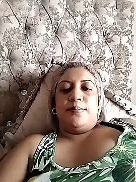 Snapshot of IndianLara chatting on 12-01-25, 01:56 IndianLara online show from 12-01-25, 01:56